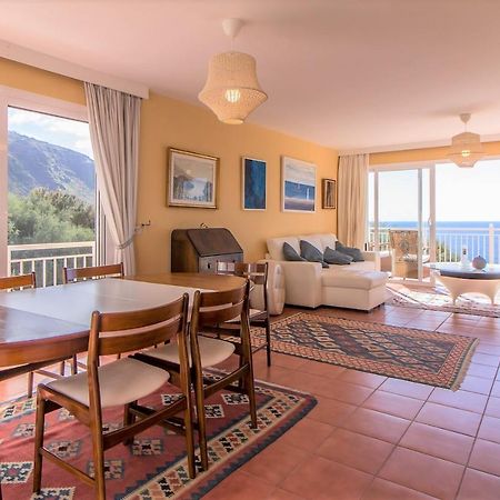 Villa In Protected Space In Front Of The Sea Los Realejos Extérieur photo