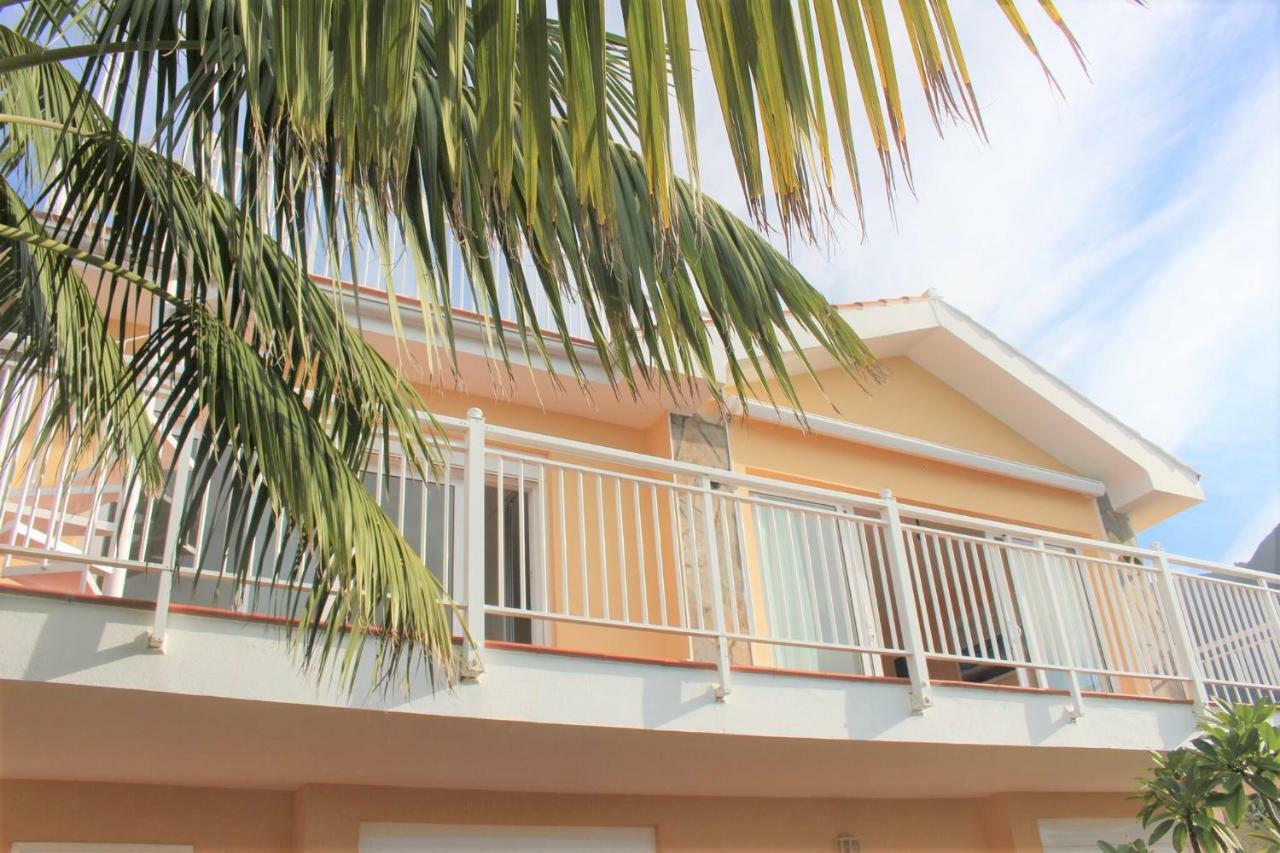 Villa In Protected Space In Front Of The Sea Los Realejos Extérieur photo