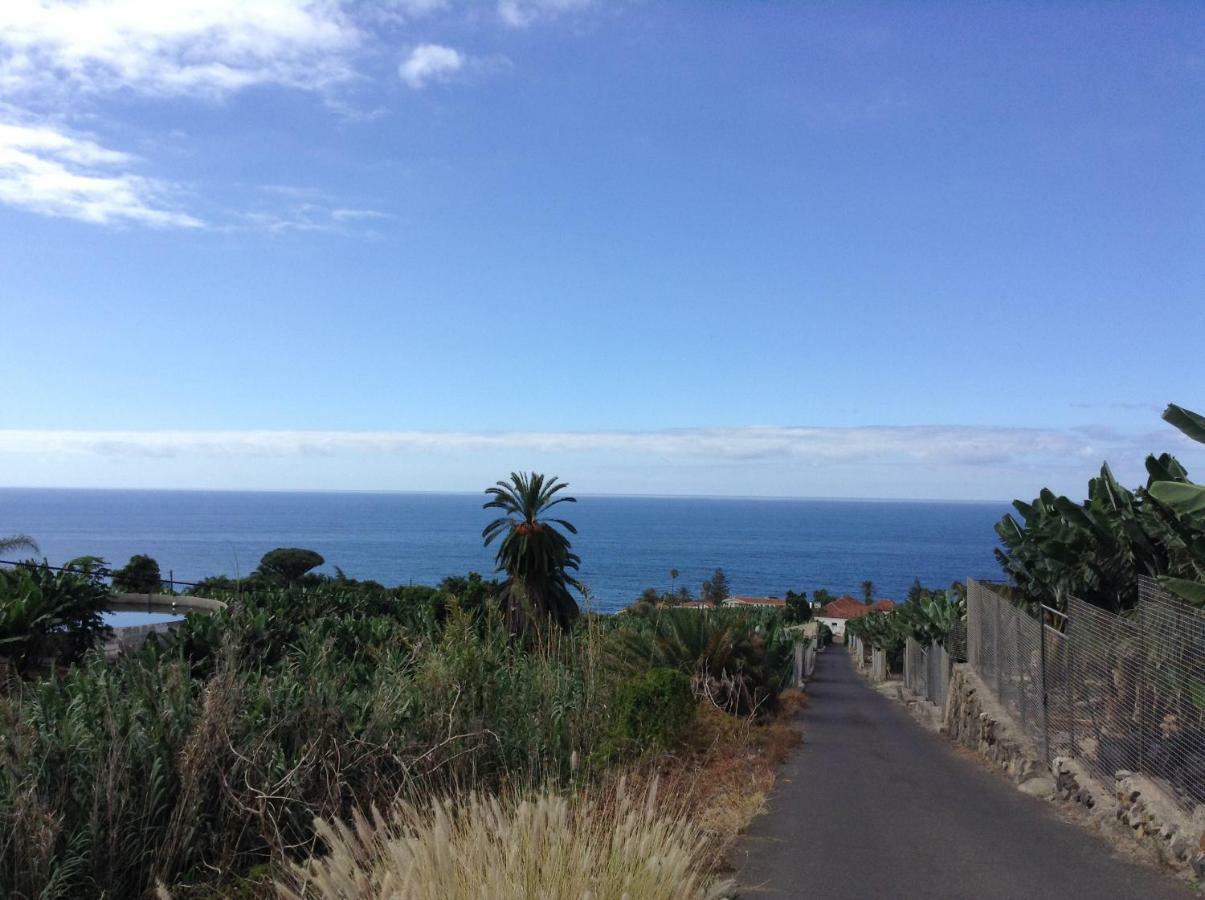 Villa In Protected Space In Front Of The Sea Los Realejos Extérieur photo