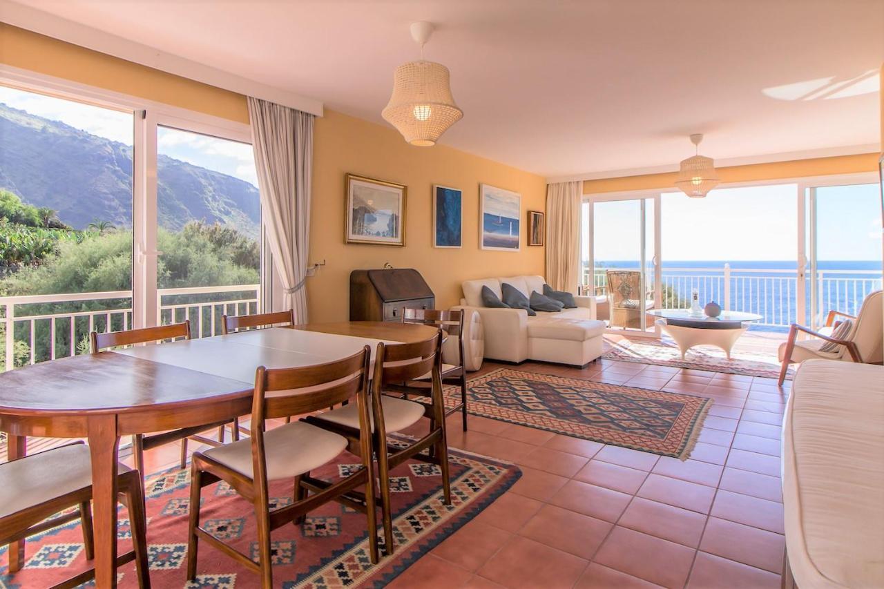 Villa In Protected Space In Front Of The Sea Los Realejos Extérieur photo