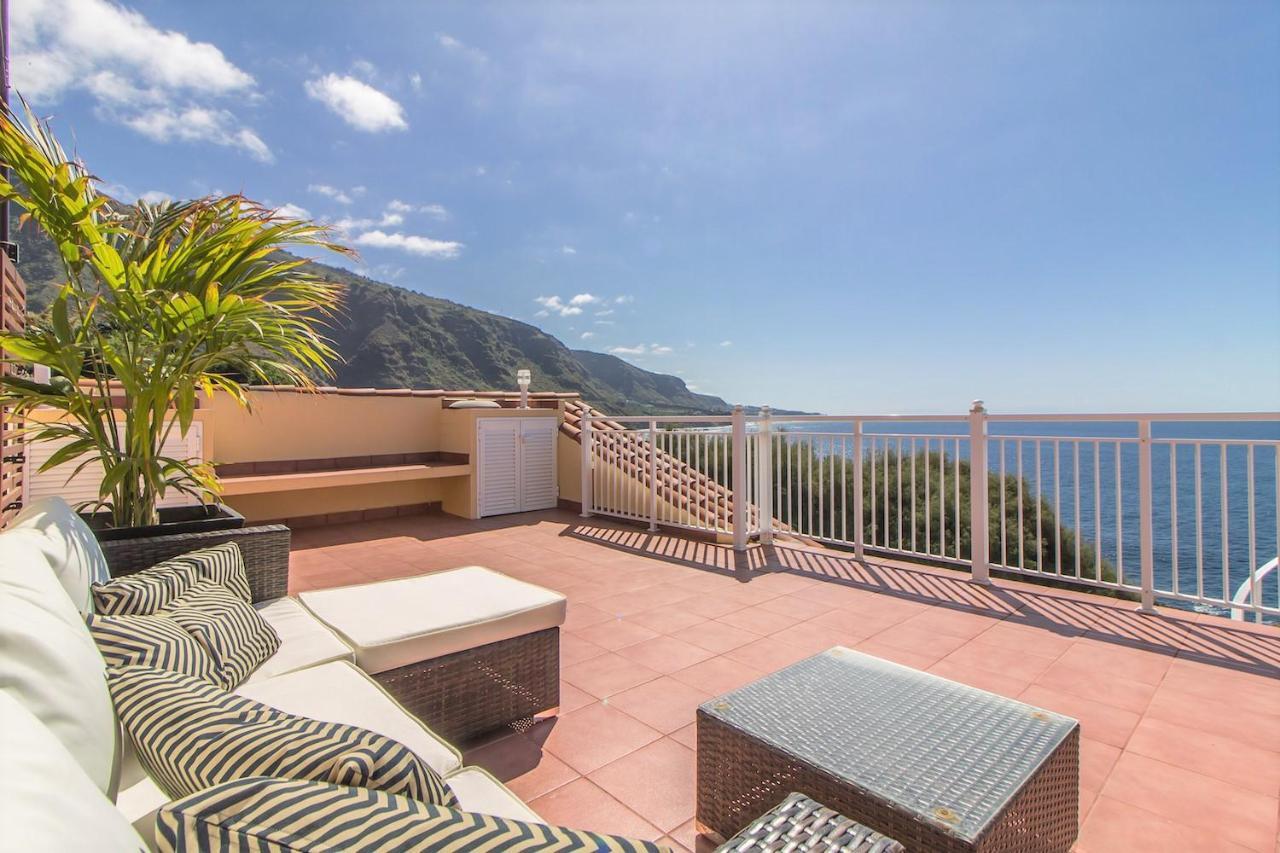 Villa In Protected Space In Front Of The Sea Los Realejos Extérieur photo