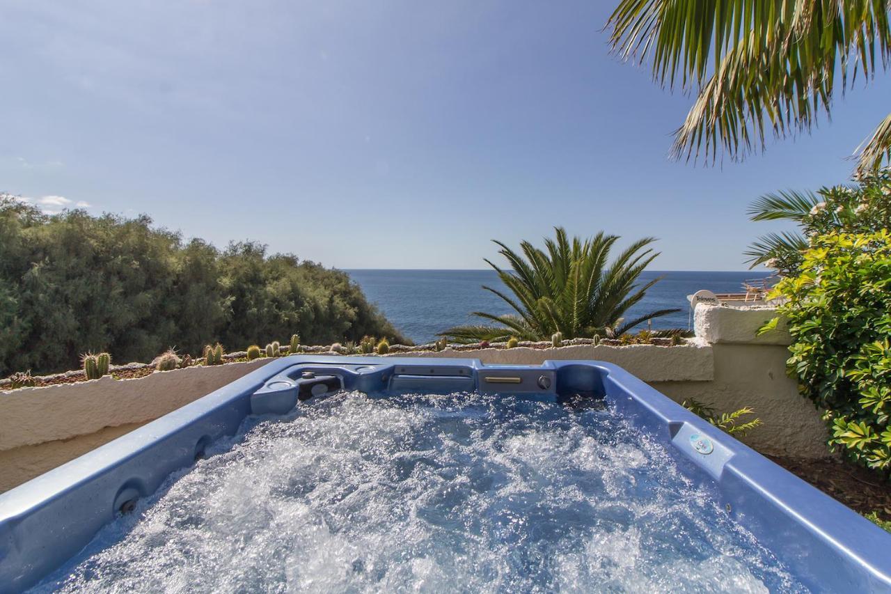 Villa In Protected Space In Front Of The Sea Los Realejos Extérieur photo