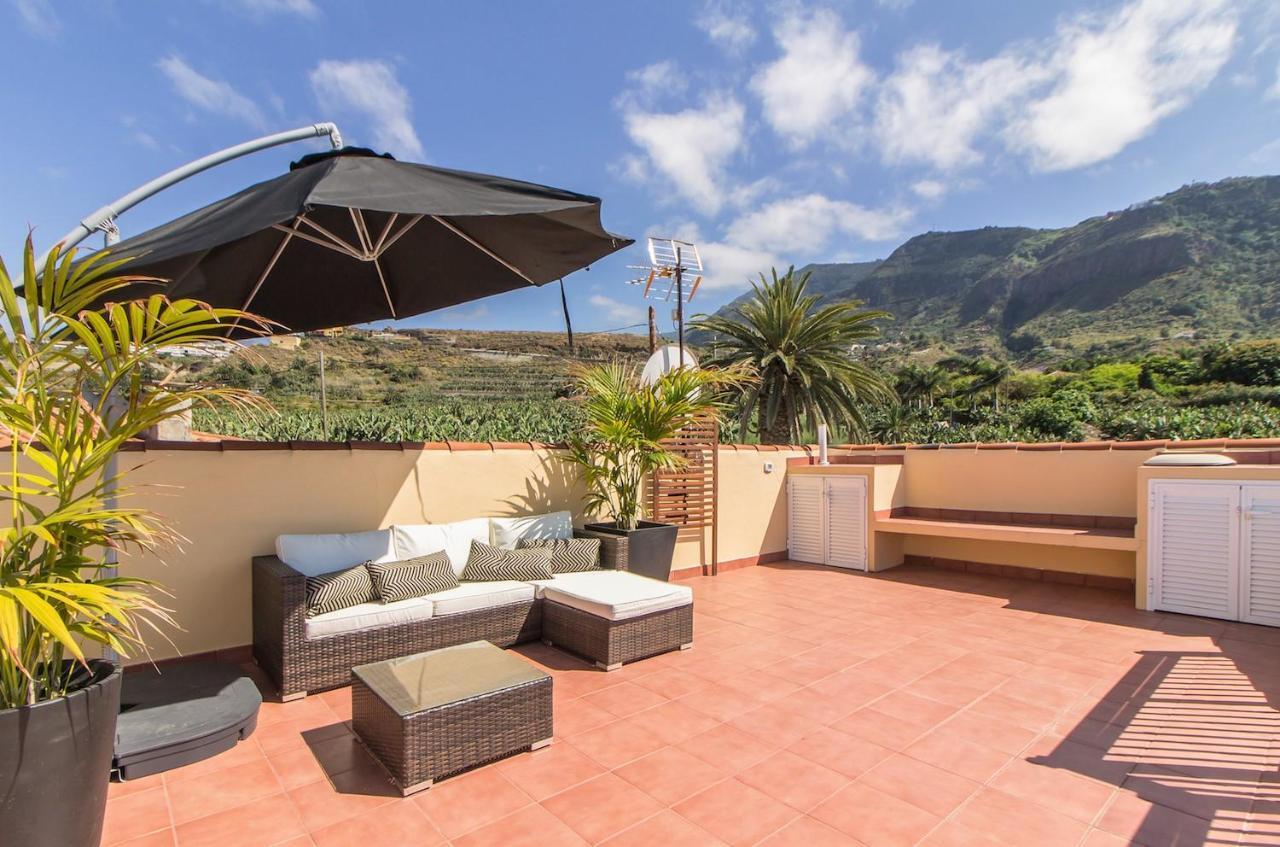 Villa In Protected Space In Front Of The Sea Los Realejos Extérieur photo