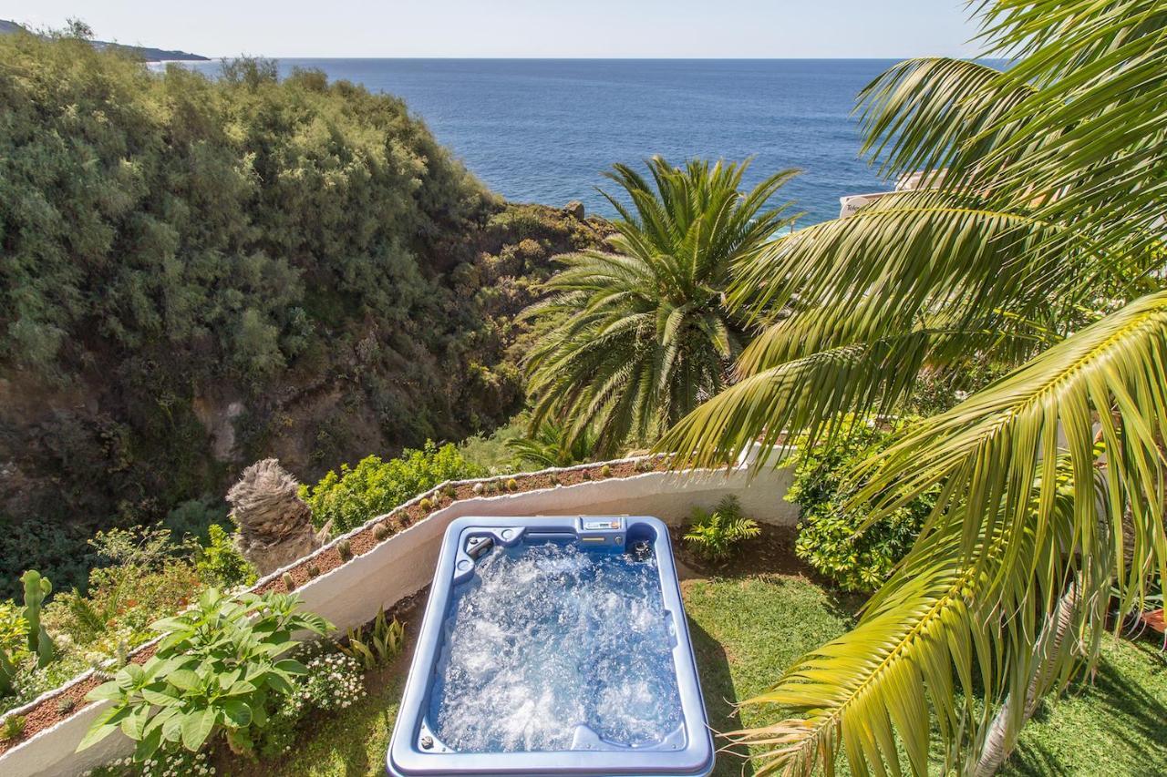 Villa In Protected Space In Front Of The Sea Los Realejos Extérieur photo